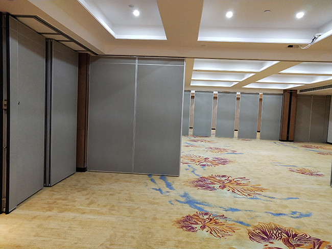 Gallery 65mm Operable Partition Wall 28KG/M2 Folding Soundproof Walls