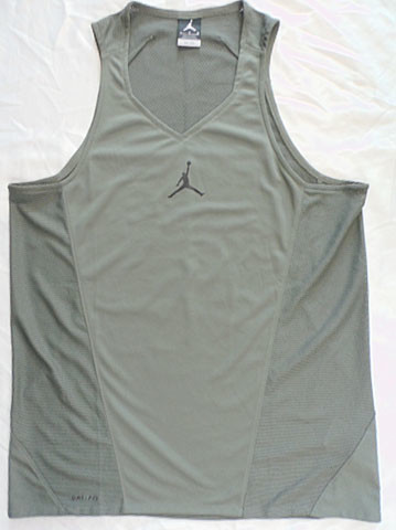 Hot Transfer Printed V Neck Mens , Sleeveless Tank Top For Sports Army Green