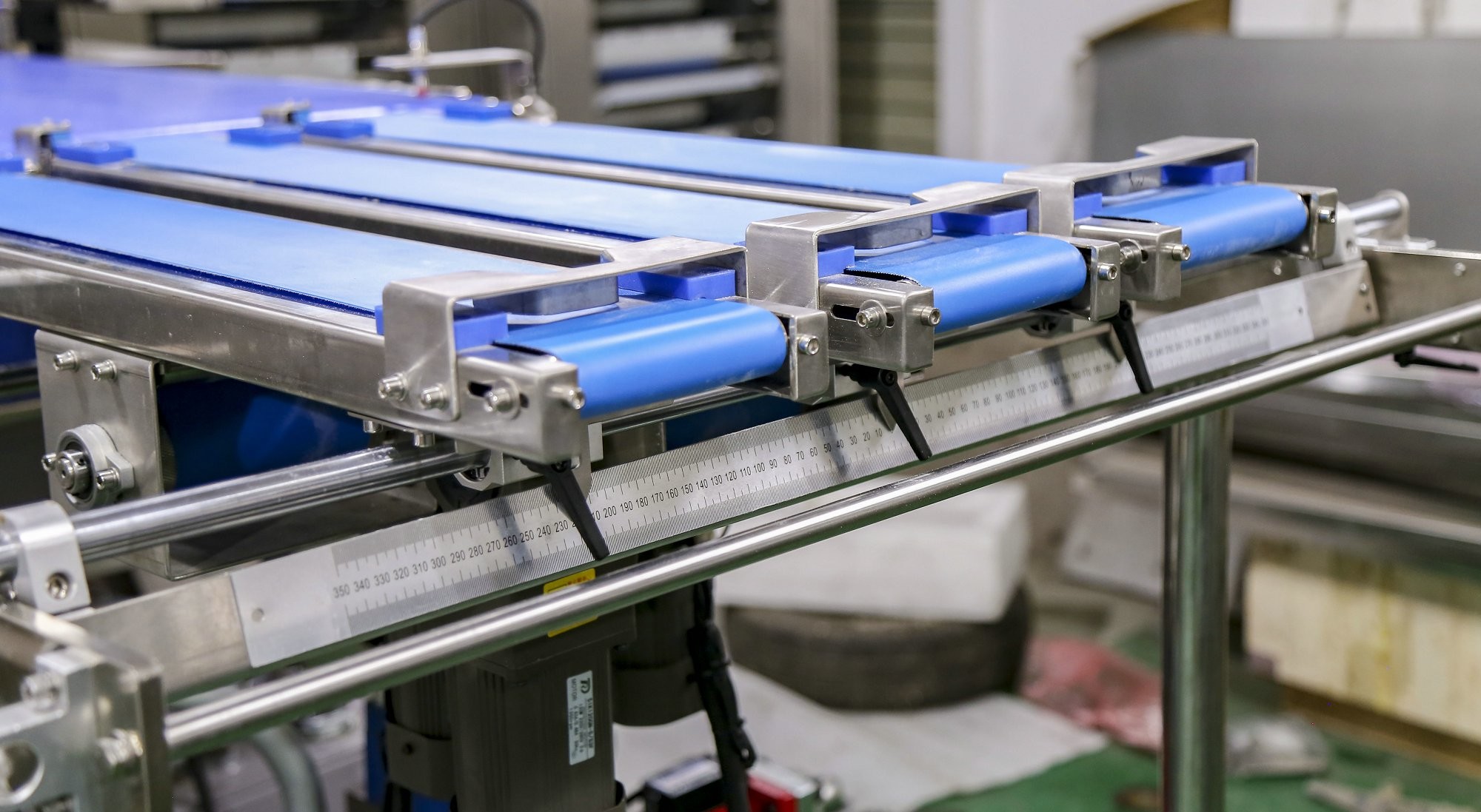 High Output New Generation Non Stick Belt Tortilla Wraps Press Industrial Production Line