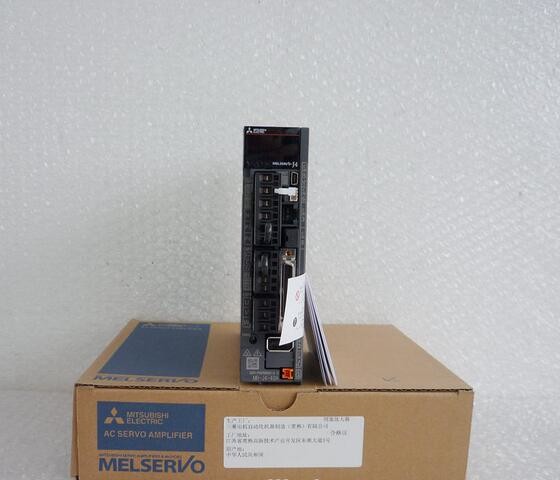 MR-J4-40A Mitsubishi Servo Amplifier Mitsubishi MR-J4 Series 400W Servo Diver 100% Original adn New
