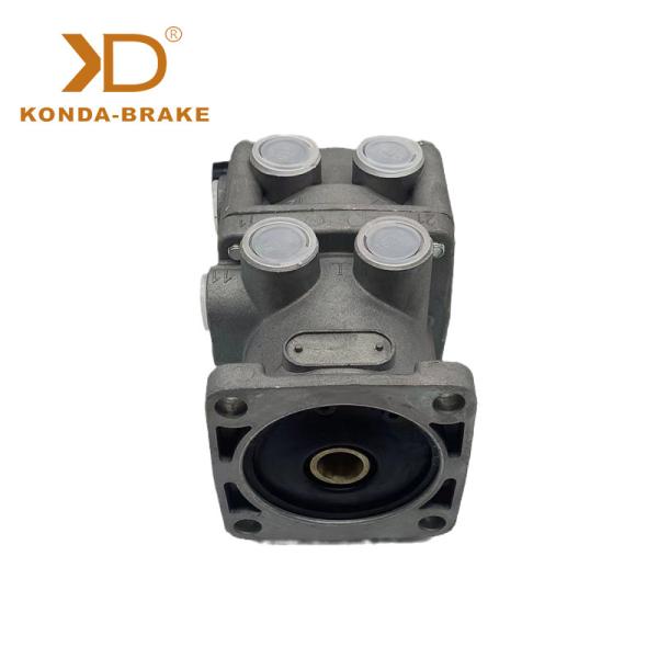 Heavy Spare Truck Parts Foot Brake Valve 4613150420 For VL/IV/SC/MB/M-A-N