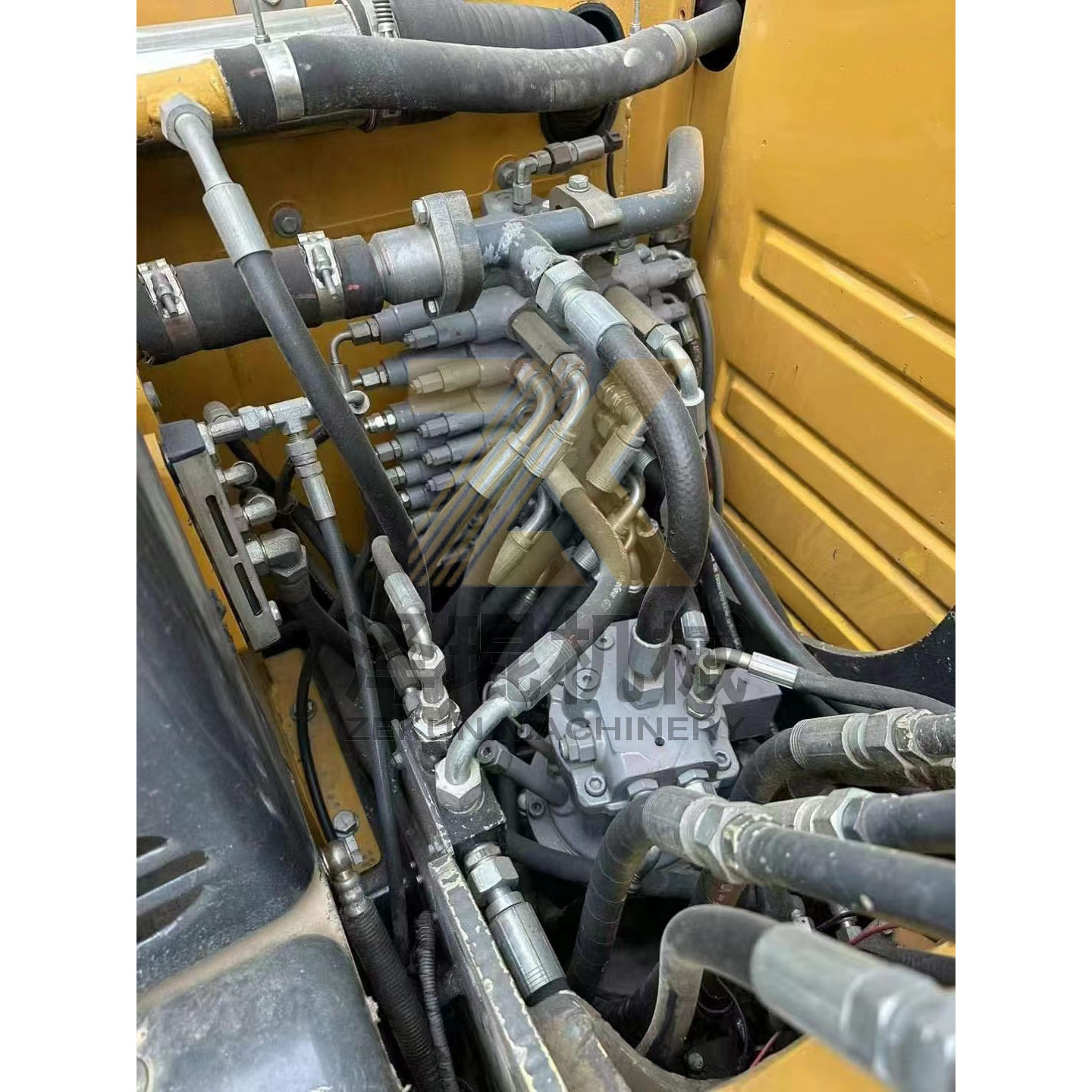 Used XCMG XE85 XE85D 8Ton Mini Crawler Excavator 2000-4000H