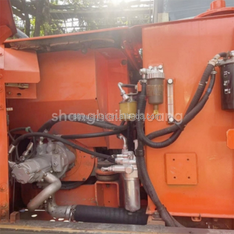 Second Hand Hitachi Excavator With Original ISUZU Engine And Hydraulic Pump