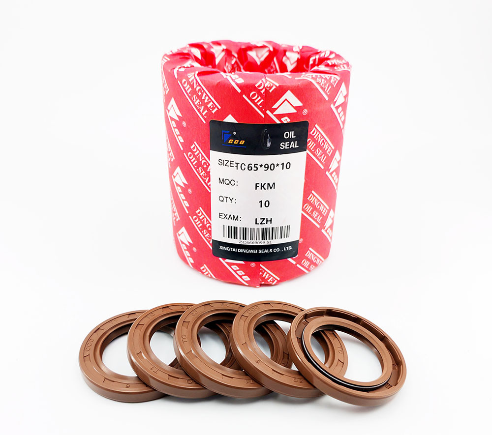 Skeleton Metal Hydraulic Oil Seal Brown FKM Rubber Seals Wear Resistant