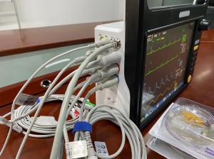 Quality Multilingual Patient Heart Monitor , Vital Signs Monitoring Devices Anti ESU ODM wholesale