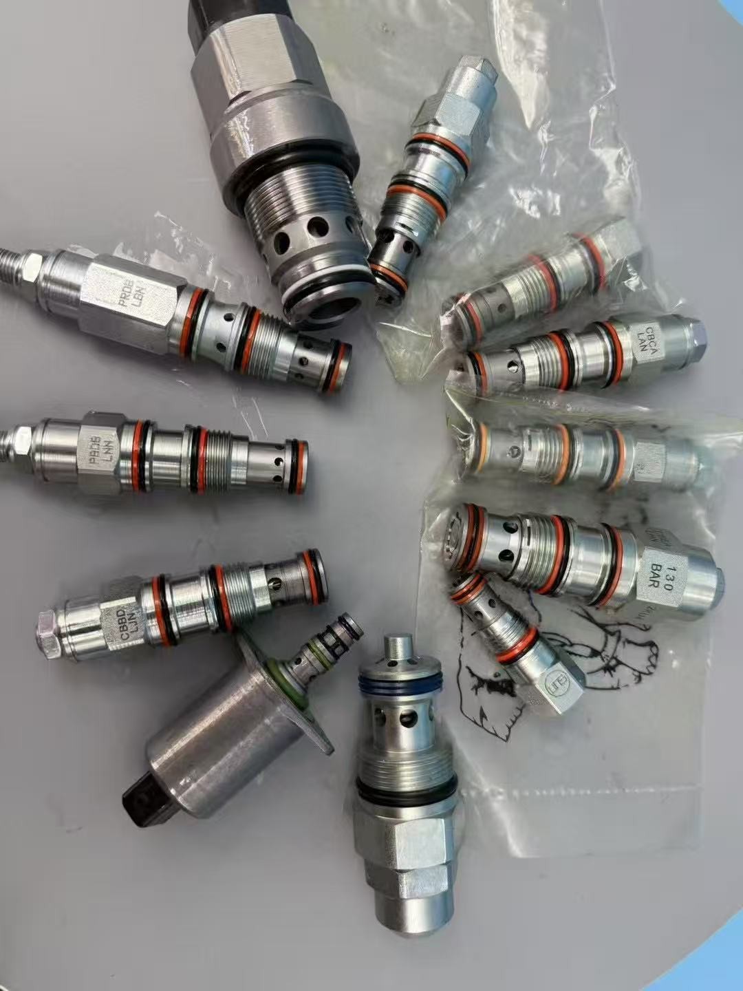 Putzmeister oucher vertical cylinder assembly, Putzmeister38 meters, 36 meters, for wet spray machines, number: 251409007