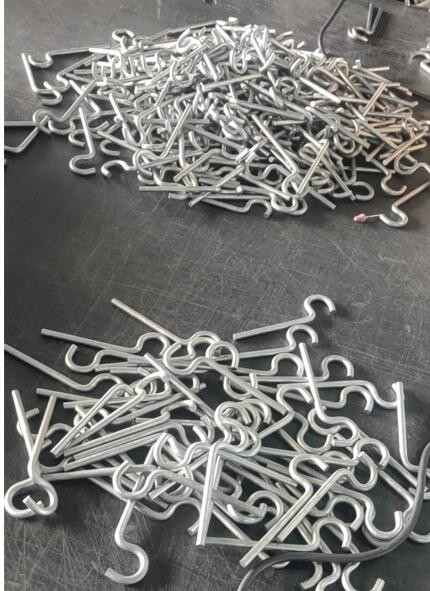 Alkaline Washed Surface 10.2g/cm3 Molybdenum Hook For High Temperature Furnace
