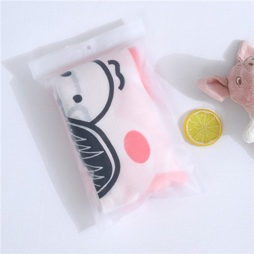 Summer Bath Muslin Swaddle Blankets Custom Design Waterproof Eco Friendly