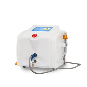 Quality RF skin tightening wrinkle removal scar removal skin tightening Fractional RF microneedle machine in big sale wholesale
