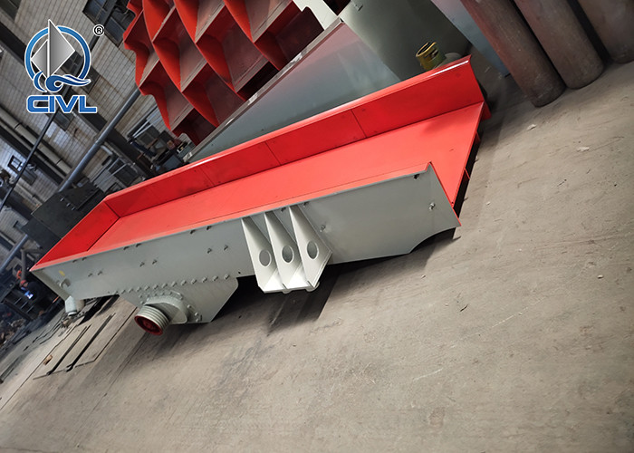 Vibrate Feeder 22kw Engine Crushing Machinery 4 Tons Weight Feeding Equipment