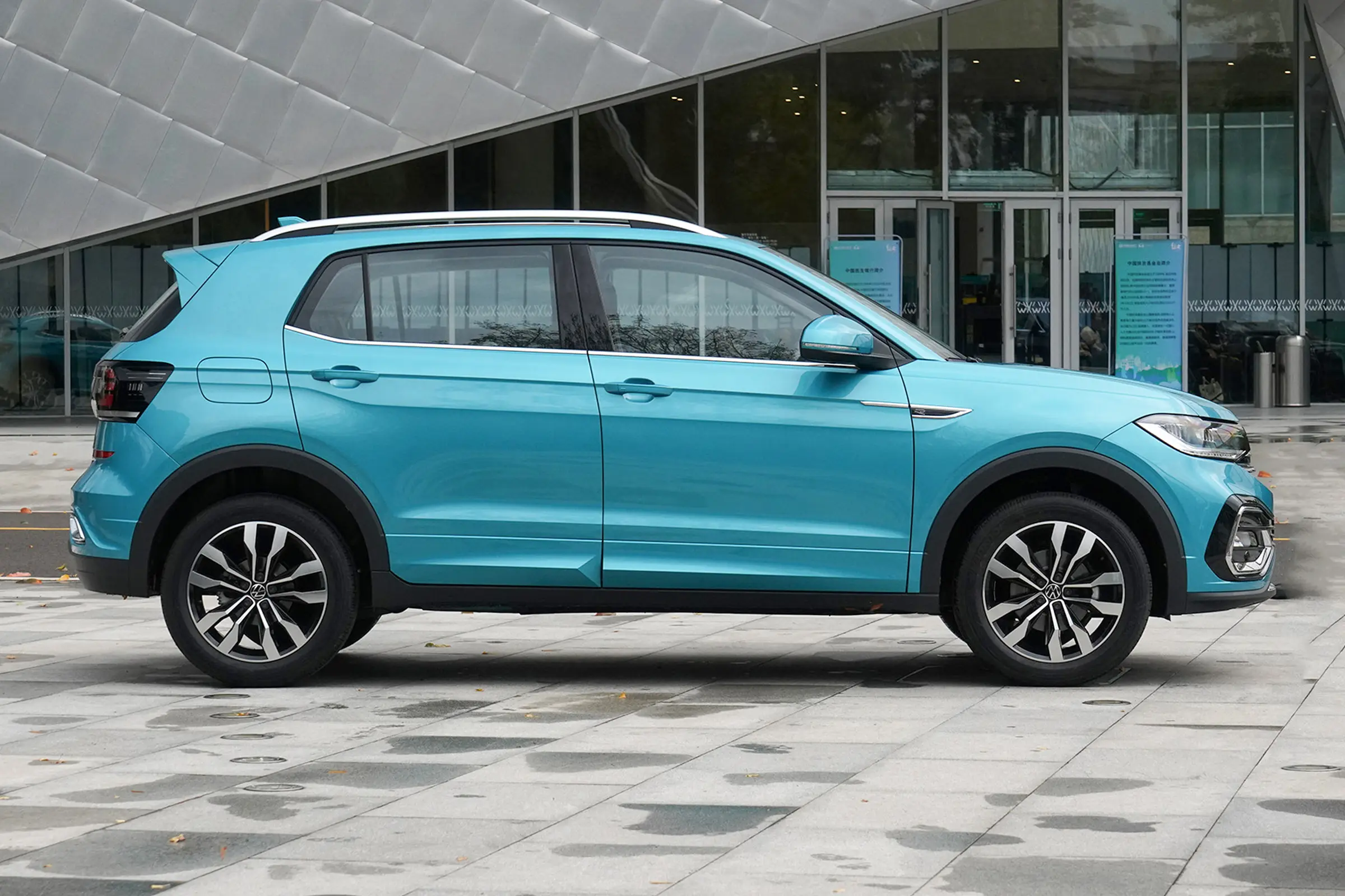 2023 VW TACQUA SUV 1.5L Manual ESC and Maximum Torque of 100-200Nm Cutting-Edge Technology