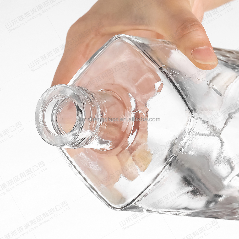 Glass Lid Sealing Type 200ml Clear Empty Rum Whisky Spirit Vodka Bottle
