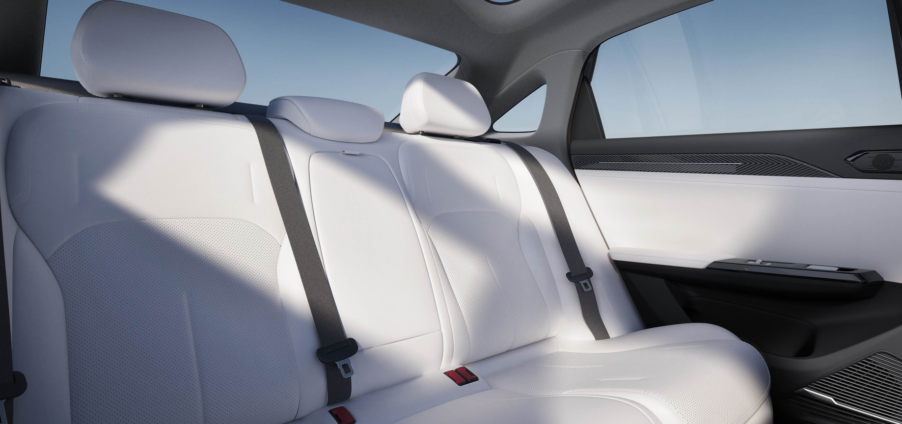 Geely Galaxy L6 Chinese Electric Sedan Plug In Hybrid Sedans 1370KM L2 Assisted Driving