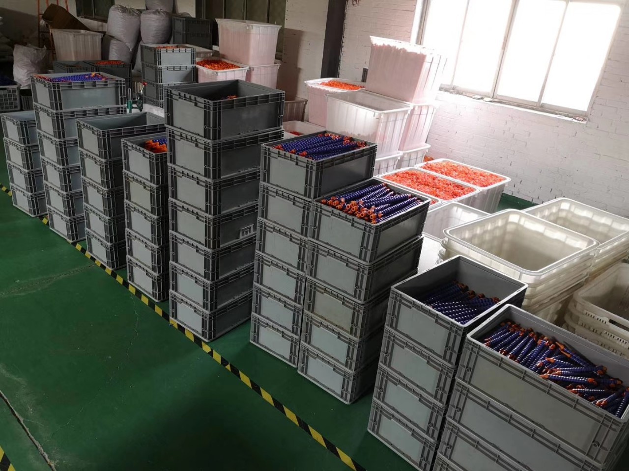 Factory direct wholesale Plastic Flexible Collapsible Plastic Tube CNC machining center cooling pipe