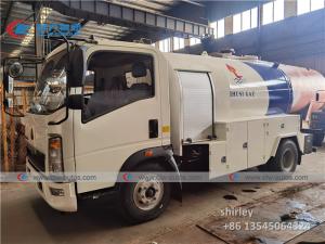 Quality Sinotruk Howo 2MT 5000L LPG Bobtail Tanker Truck wholesale