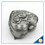 Simple Wholesale Custom Vintage Jewelry Box in Metal