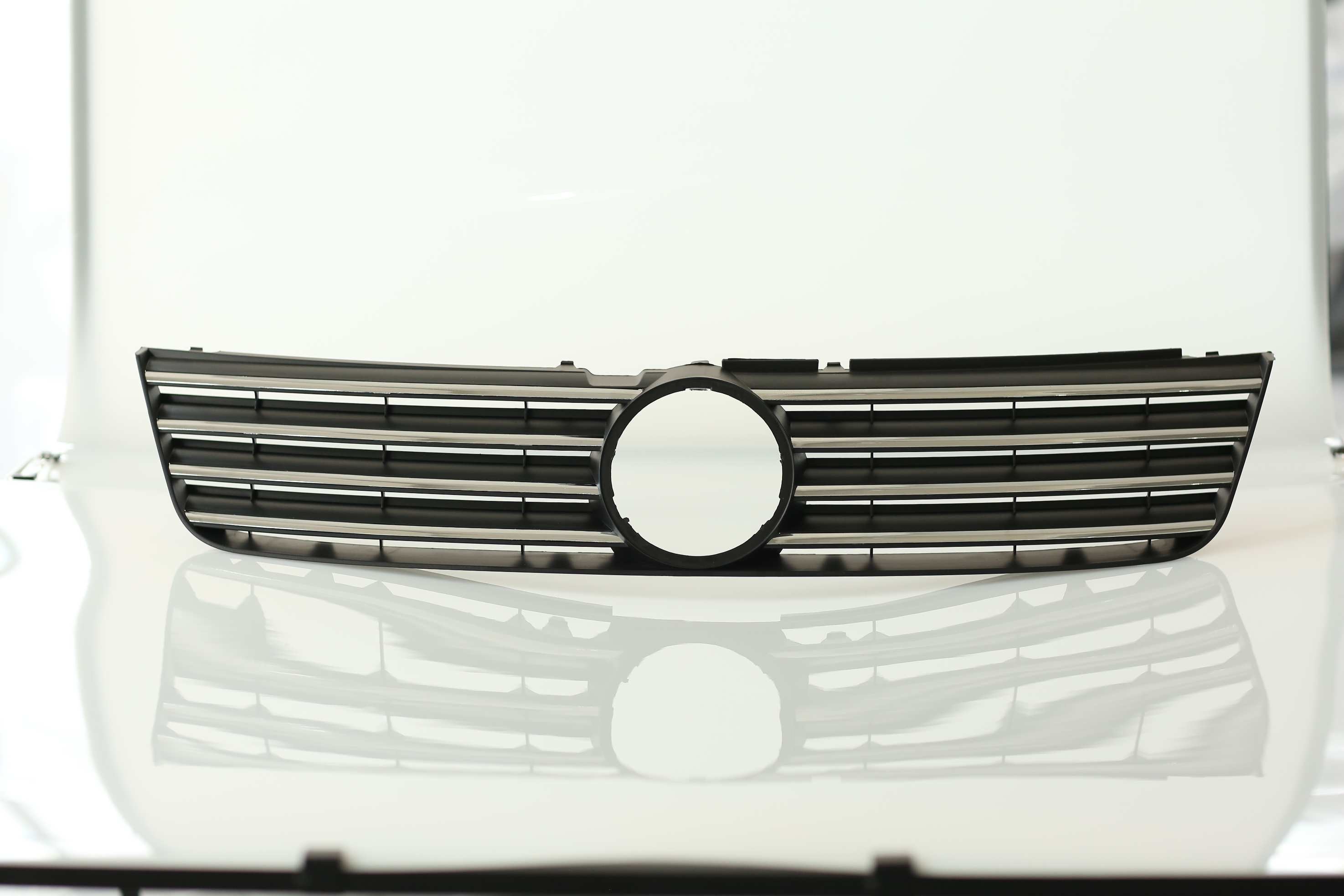 OEM 3BD 853 651 VW Passat B5 2002 2003 2004 2005 Vw Passat Front Grill