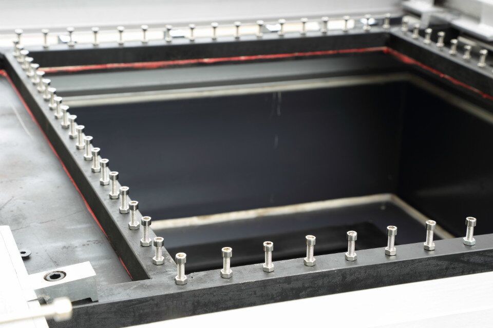 Auto Type Vacuum Forming Machine for Forming Luggage