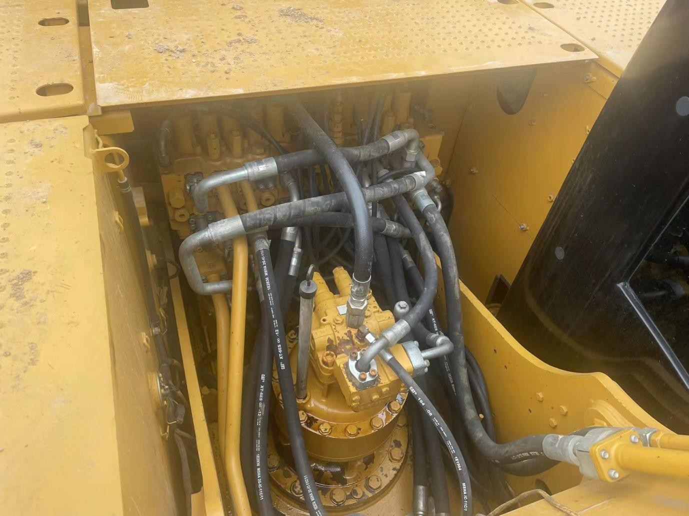 20ton 323DL Used CAT Excavators Hydraulic Types Of Digging Machines