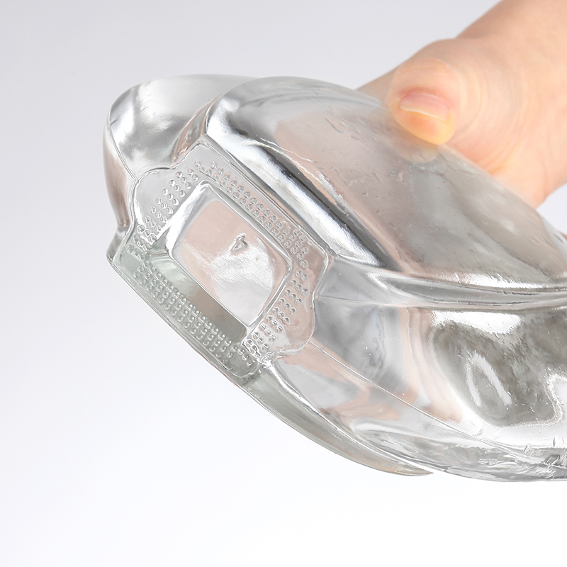 750ml Glass Bottle for Wine Drinking in Clear Design