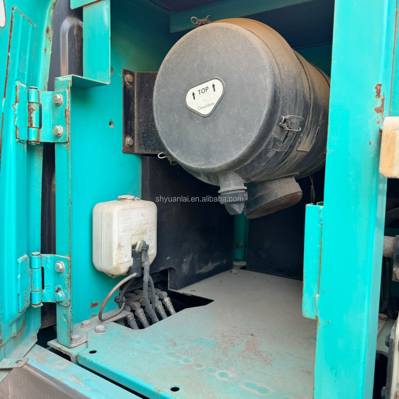 Second Hand Kobelco SK260 Excavator with Soft Steel Design and Overall Strong Power