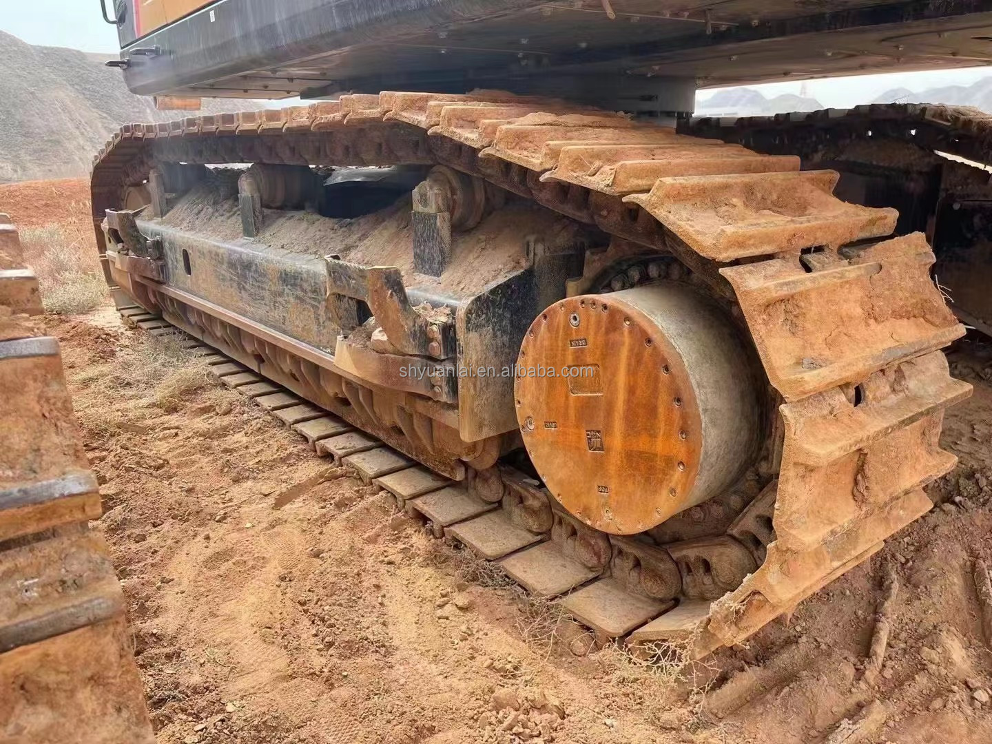 Low price sale of original hydraulic track type Sany SY650 second-hand excavator and hook machine