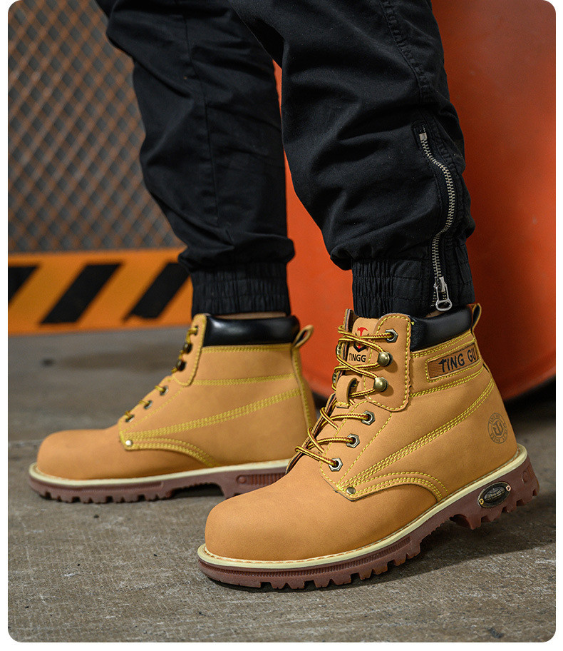 Yellow Microfiber Leather Safety Boots Beef Tendon Sole Work Shoes For Men