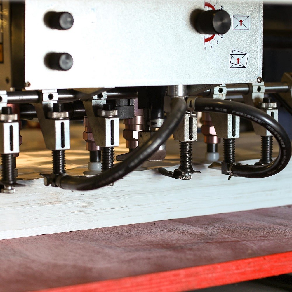 High Pressure Full Auto Paper Embossing Machine With Cylinder To Cylinder Structure