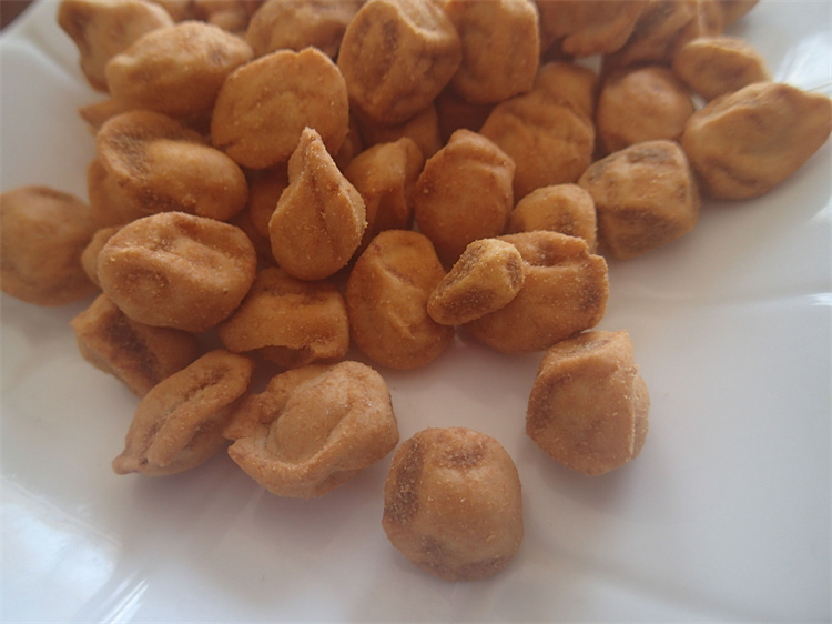 BBQ Powder Plum Shaped Salted Fried Peanuts Rarioli Coated Peanuts