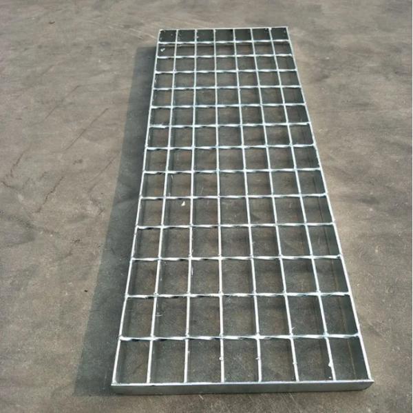 Cheap High Bearing T1 Steel Grate Stair Treads 30mm Pitch for sale