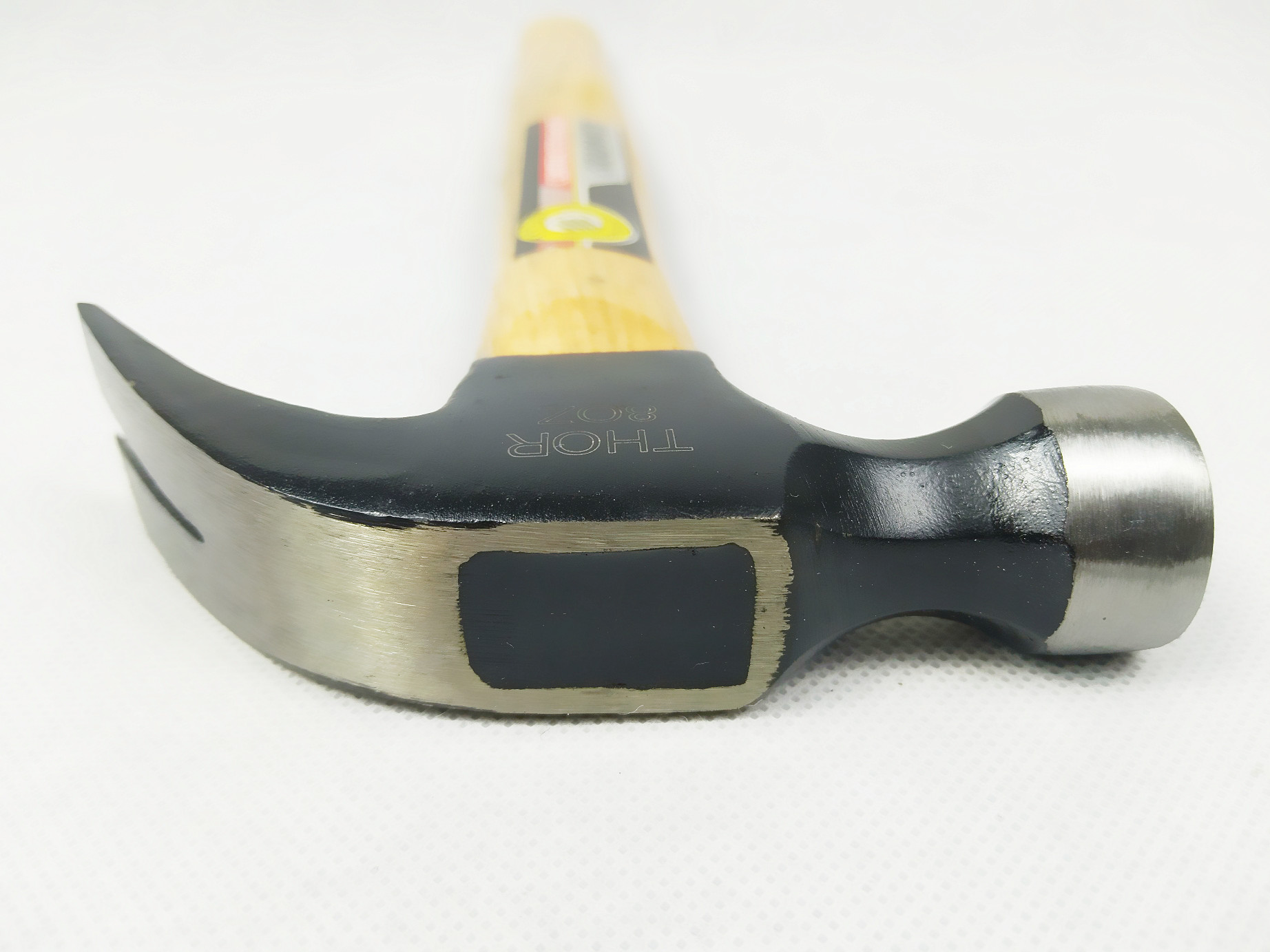 8OZ American Type Carbon Steel Wood Handle Carpenter Claw Hammer in Hand Tools