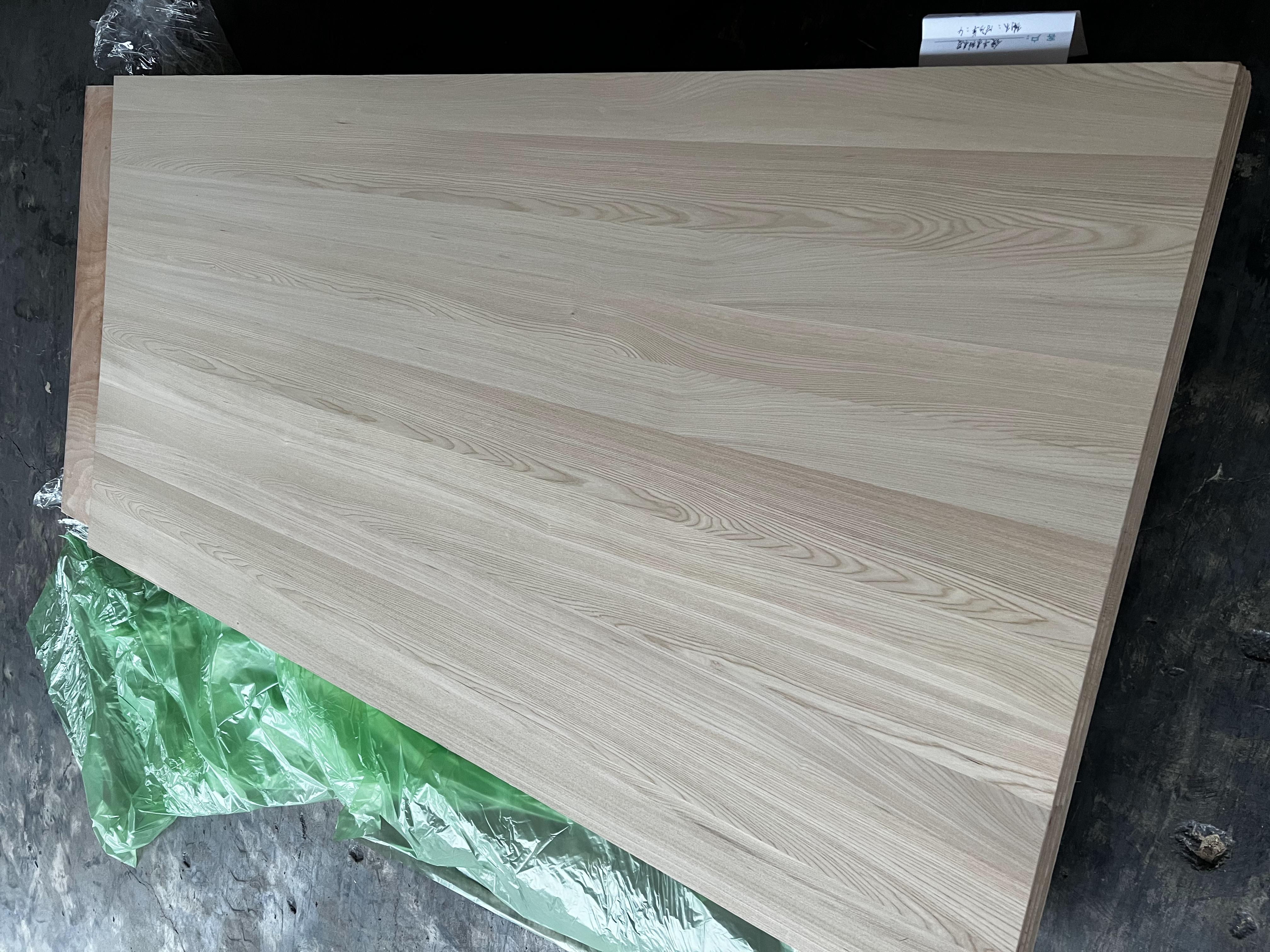 Factory supply natural wood veneer 0.2mm 0.3mm 0.5mm 1mm 2mm 3mm natural flat cut elm wood veneer