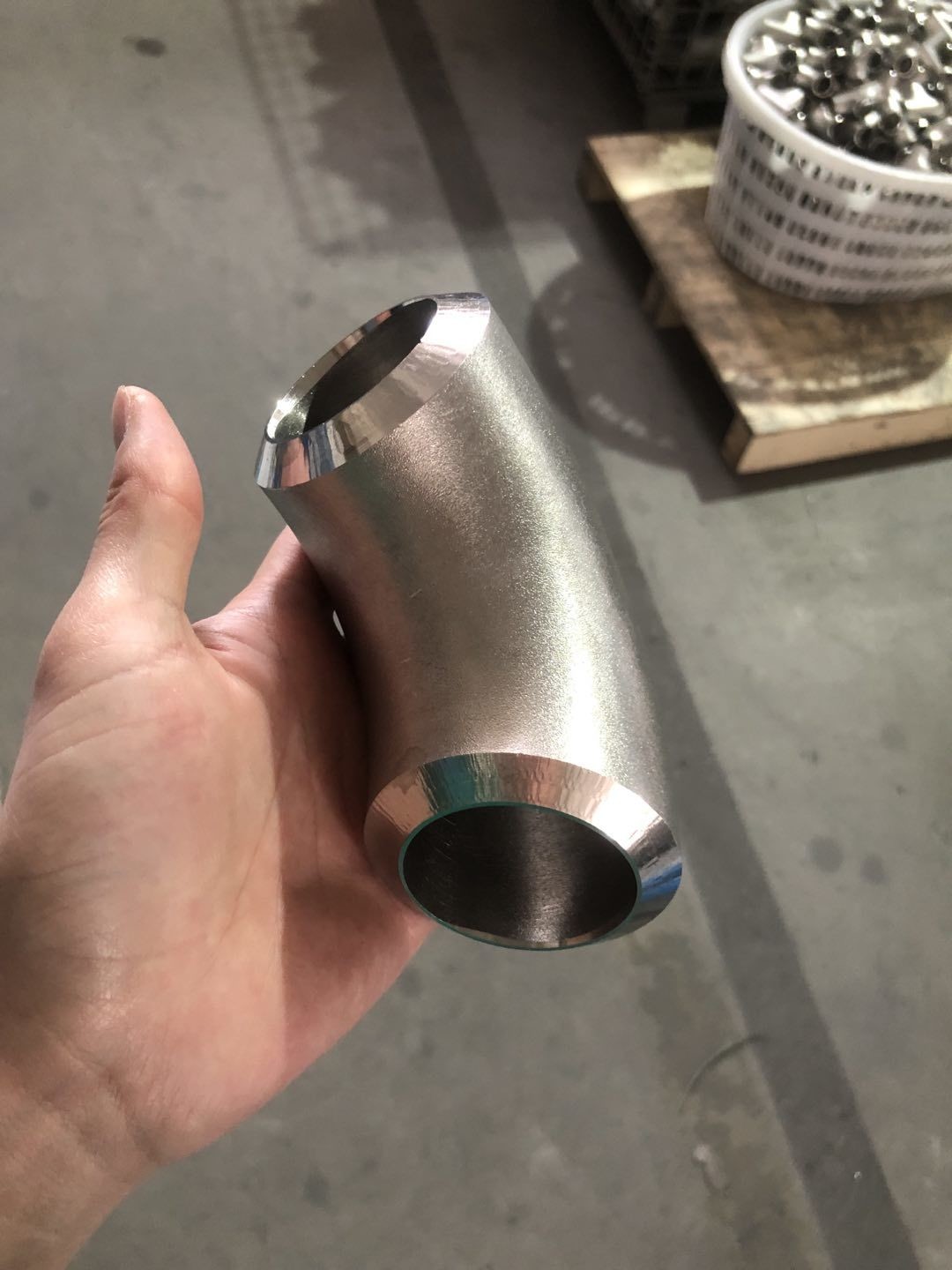 Hastelloy C2000 Seamless Pipe Fittings Elbow Nickel Alloy Steel China Manufacturer