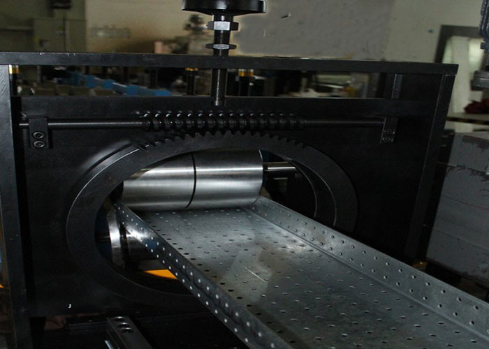 High Speed Cable Tray Roll Forming Machine / Metal Roll Forming Equipment