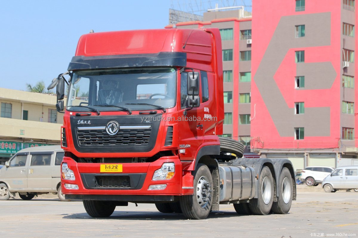Manual Transmission Diesel Tractor Truck 450HP Euro 5 Emission Standard for Dump and Cargo
