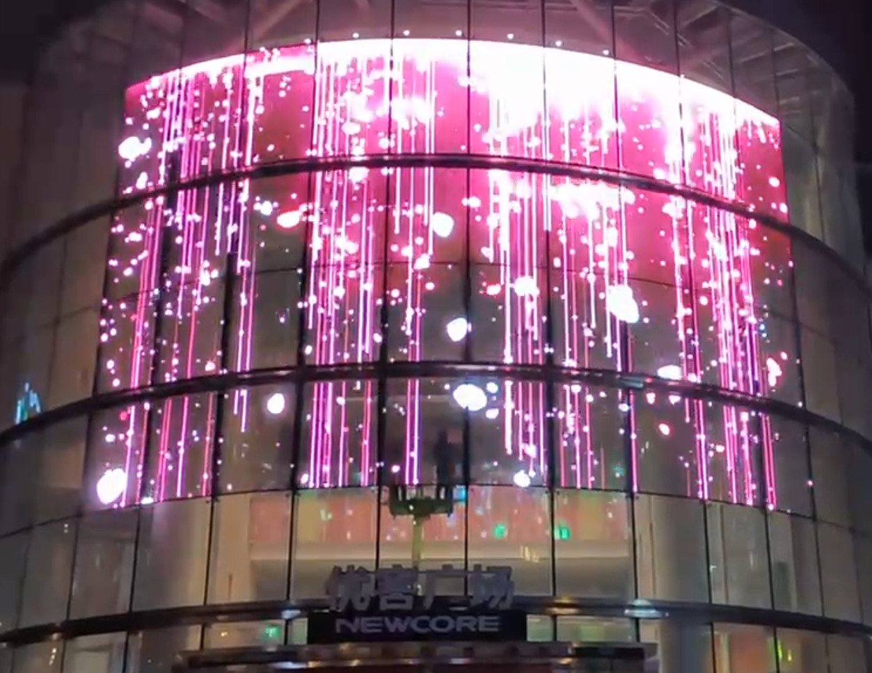 P20 Outdoor Transparent LED Screen High Brightness SMD2121 LED Type for Creative Design