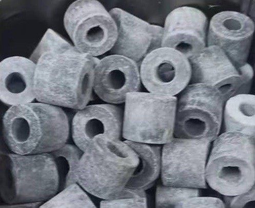 Nickel catalyst that promotes a reaction