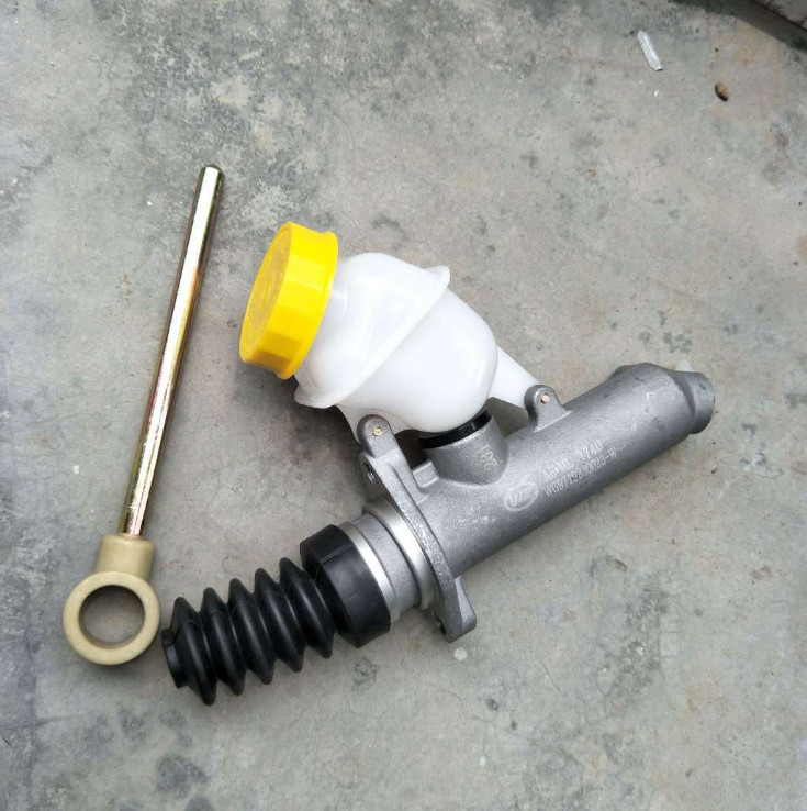 SINOTRUK HOWO TRUCK PARTS CLUTCH MASTER CYLINDER WG9719230013 WG9719230023-WA7