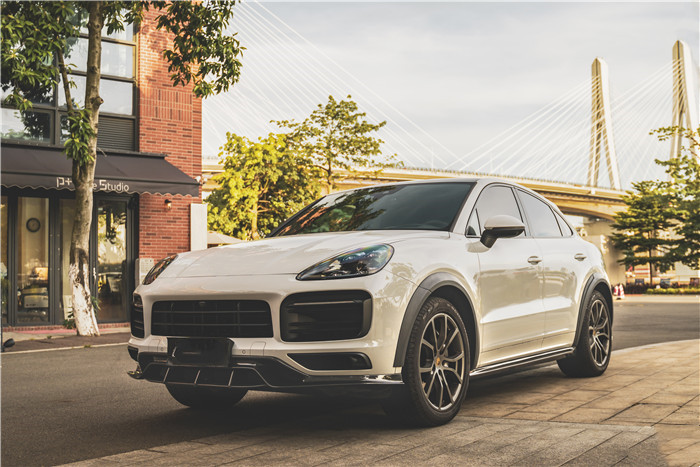 The New Product for Cayenne Carbon Fiber Body Kit for Cayenne Front Shovel Back Lip Spoiler