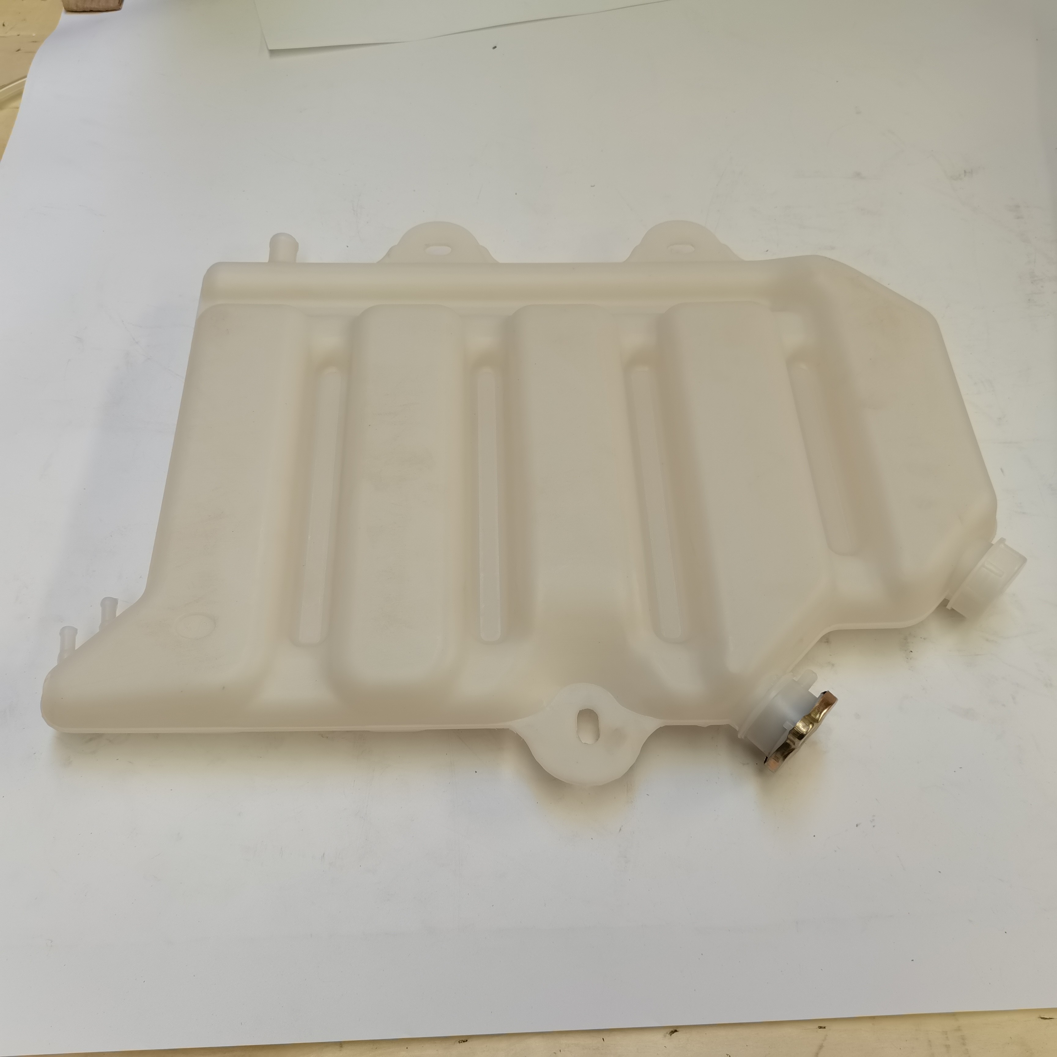 Expansion Tank Auxiliary Water Tank Coolant Pot