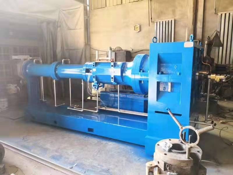 Technology Screw L/D Ratio 4.4 Rubber Extruder Machine for Improved Production