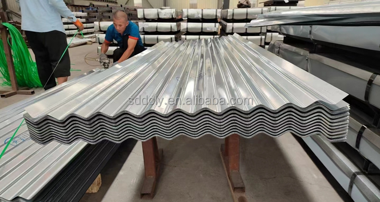Shandong Dingcheng Iron Roof Sheets 0.35*1050*6000mm with Regular Spangle Type