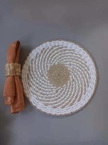 Quality Hot Sale Eco- friendly Handmade Natural Water Hyacinth Woven Table Placemat Seagrass Rattan Straw Placemats wholesale