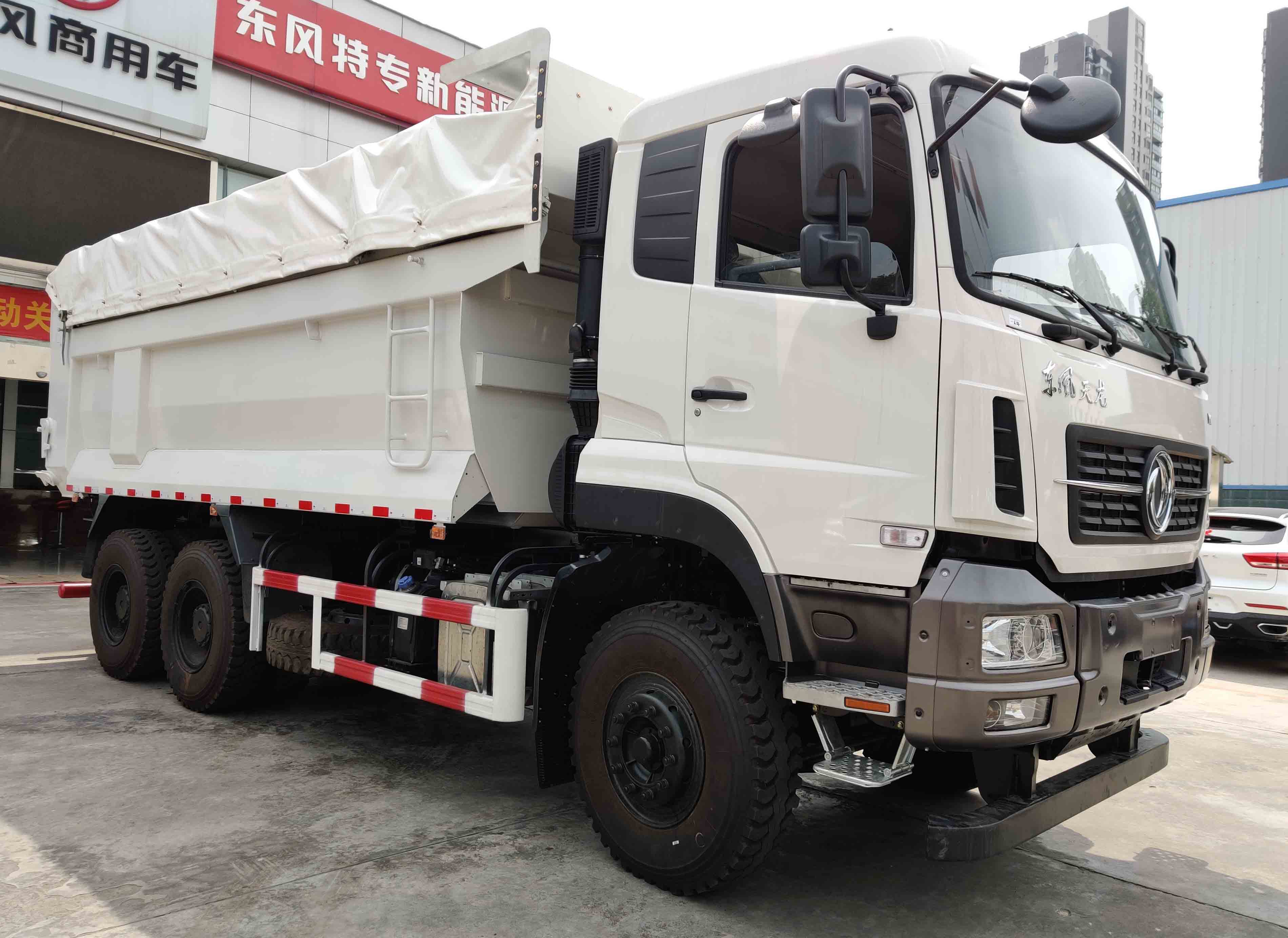 ABS Equipped 4X2 Rear Tipping Dump Truck For Heavy Duty Sand And Gravel Transport