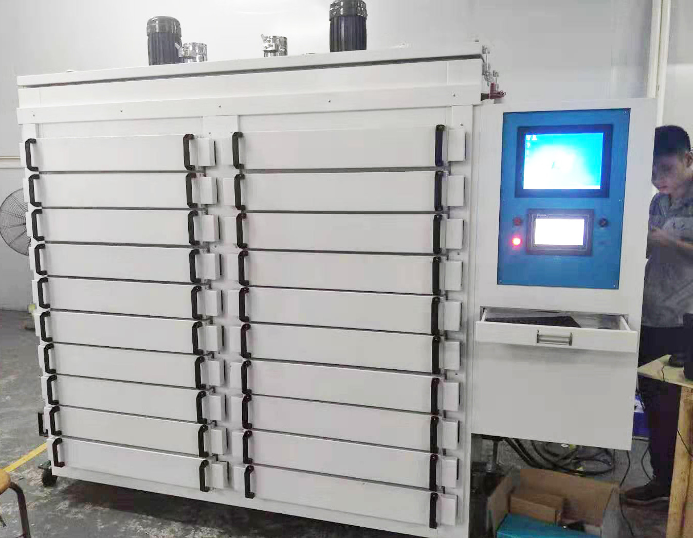 LIYI Multi Layers Drawer Industrial Drying Oven PLC 200C Hot Air Circulation Drying Oven