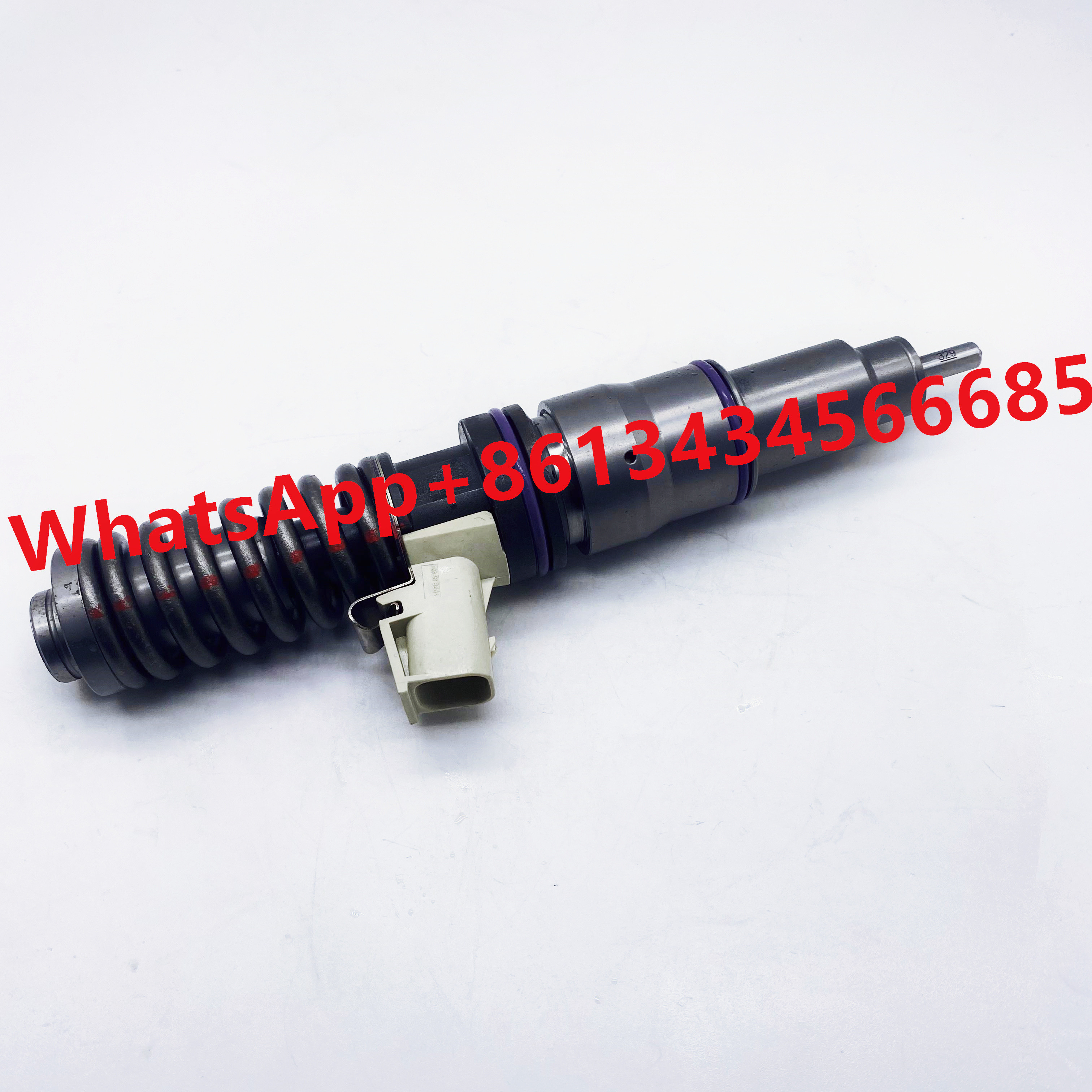 Diesel engine fuel Injector 3801368 BEBE4D27001 BEBE4D18001 21379931 3889619 E3.18 For VOLVO TRUCK/VOLVO PENTA MD13