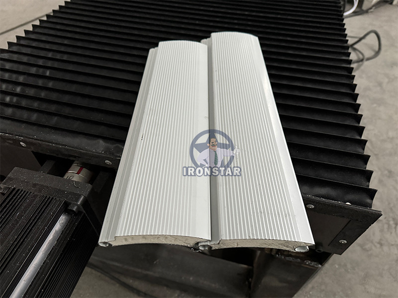 PU sandwich shutter door roll forming machine for Turkey Galvanized steel or PPGI or Aluminium