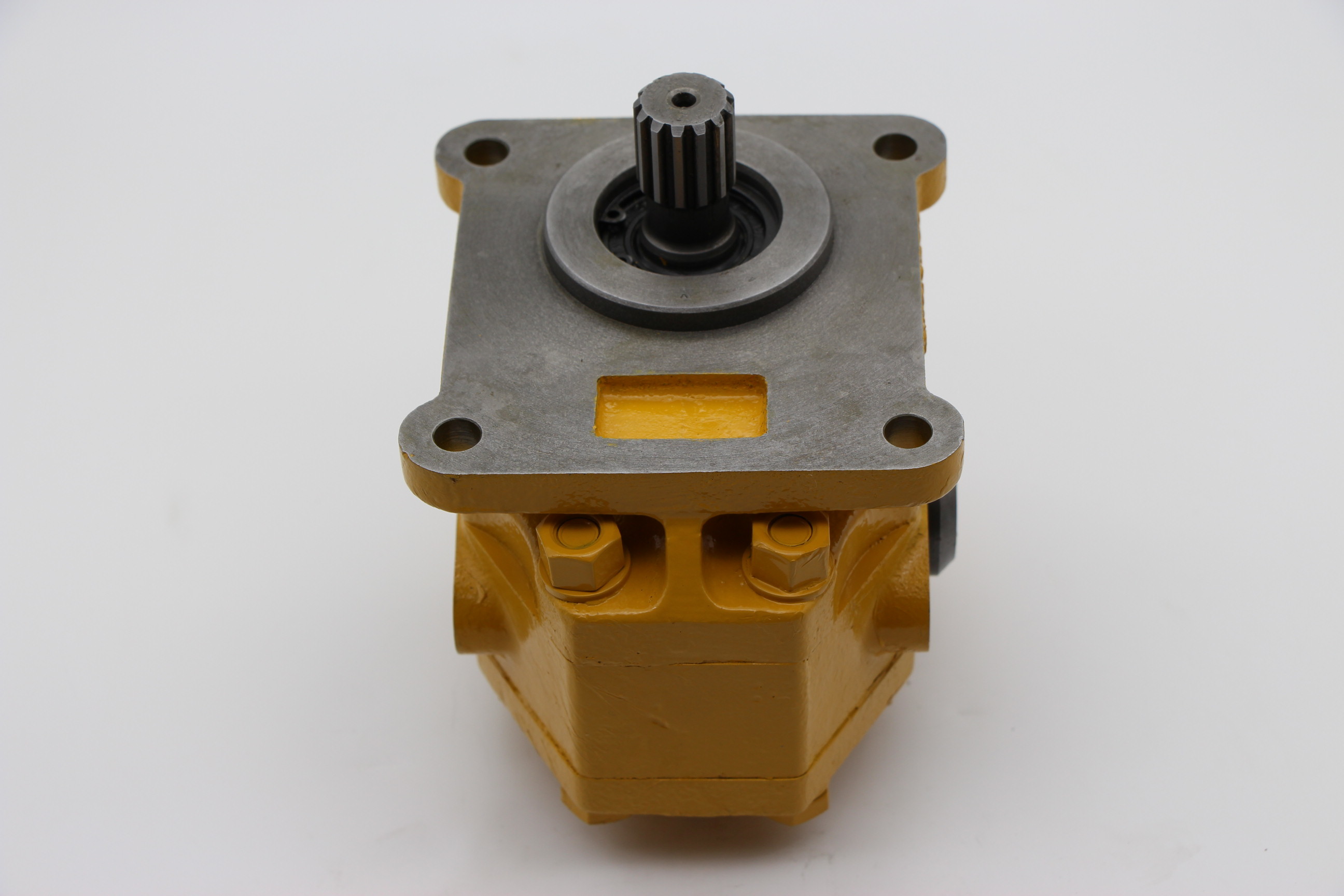 16T-75-24000 hydraulic pump for SD22 SD23 SD16 bolldozer part