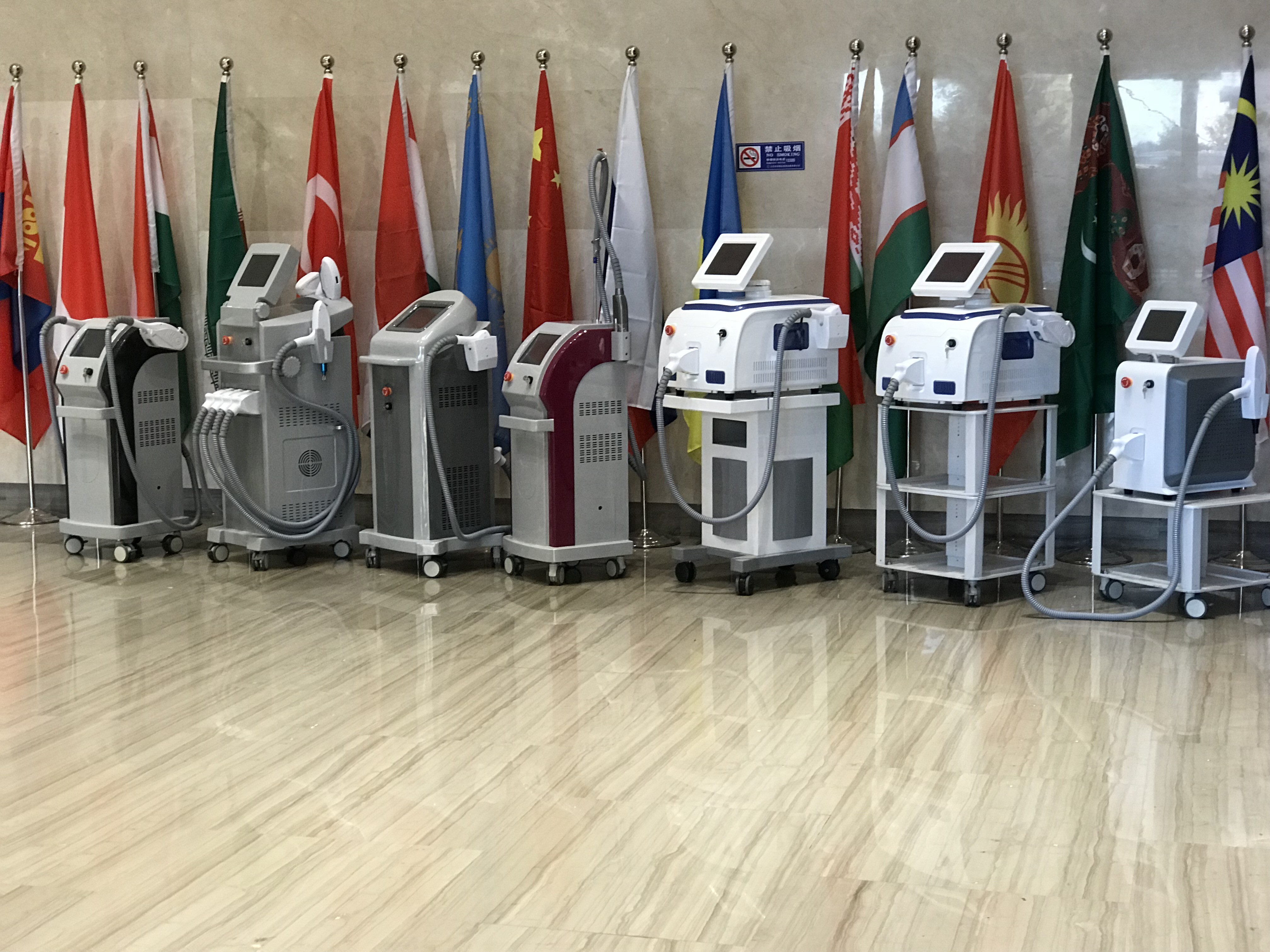 Salon Use E Light Machine , Safety Convenience Laser Tattoo Removal Machine