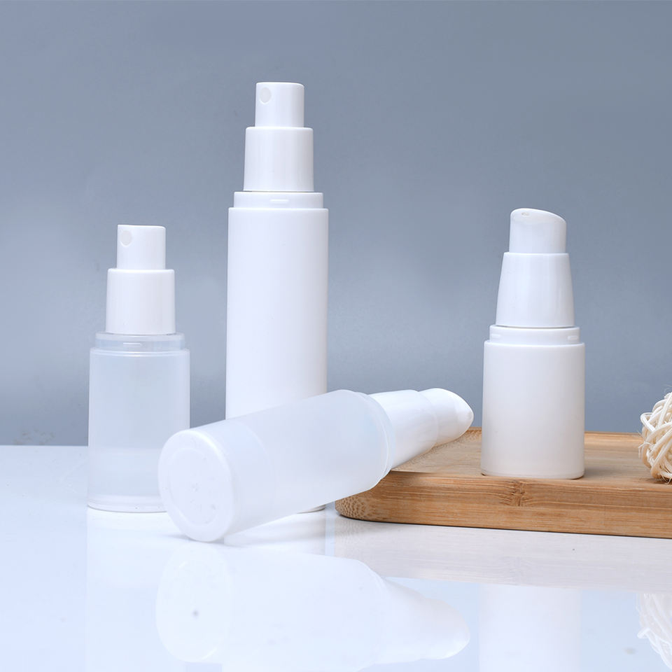 Clear PP Dispensing Airless Cosmetic Bottle Propellant Free 12ml